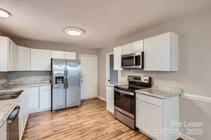 7201 Canyon Dr, Charlotte, NC 28262 - Photo 11