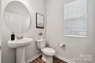 7013 Alpharetta Ave, Charlotte, NC 28216 - Photo 13