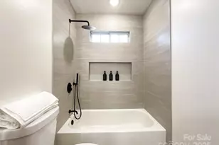 3826 Yorkford Dr, Charlotte, NC 28269 - Photo 23