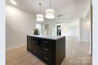 3826 Yorkford Drive, Charlotte, NC 28269 - Photo 11