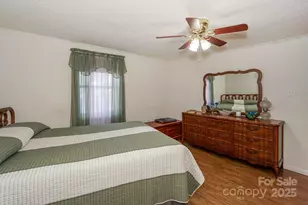 418 S Spargo St, Dallas, NC 28034 - Photo 21