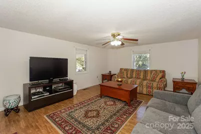 418 S Spargo Street, Dallas, NC 28034 - Photo 19