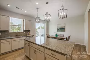 6136 Vasey St, Charlotte, NC 28269 - Photo 11