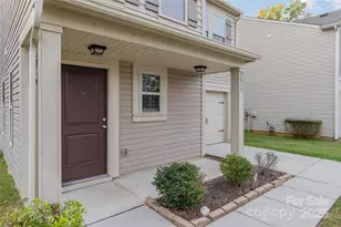 2617 Riley Woods Ln, Charlotte, NC 28269 - Photo 3