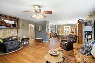 554 Loray Farm Rd, Dallas, NC 28034 - Photo 5