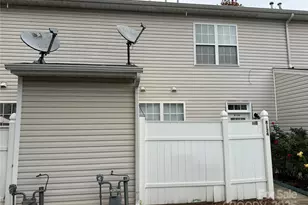 8134 Kings Creek Dr, Charlotte, NC 28273 - Photo 33