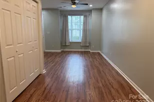 8134 Kings Creek Dr, Charlotte, NC 28273 - Photo 9