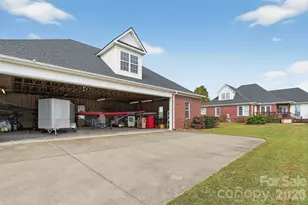 1004 Brockman Rd, Greer, SC 29651 - Photo 3