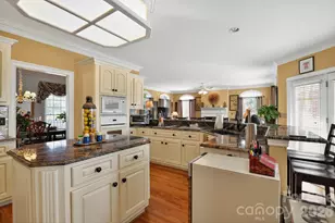 1004 Brockman Rd, Greer, SC 29651 - Photo 5