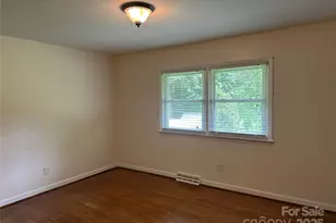 1115 Dumbarton Rd, Gastonia, NC 28054 - Photo 3