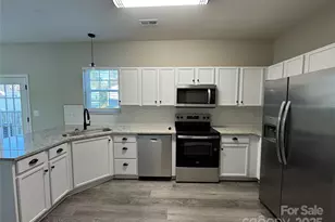 1140 Hannah Rae Ct, Charlotte, NC 28214 - Photo 7