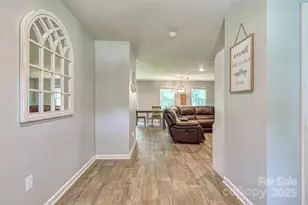 1281 Twin Bridge Rd, Gaffney, SC 29341 - Photo 3