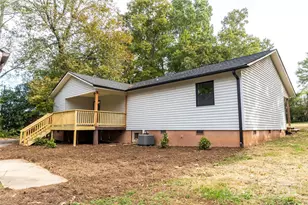 1210 29th Ave Dr NE, Hickory, NC 28601 - Photo 7