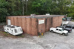 1525 9th Ave SE, Hickory, NC 28602 - Photo 1