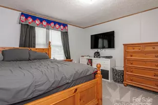 413 E 25th St, Kannapolis, NC 28083 - Photo 9