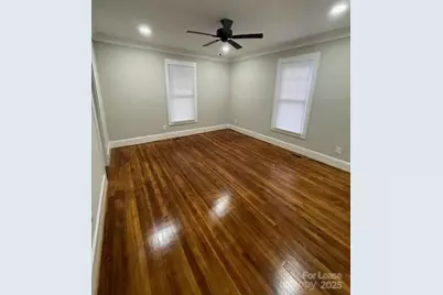210 W 8th Avenue, Gastonia, NC 28052 - Photo 17
