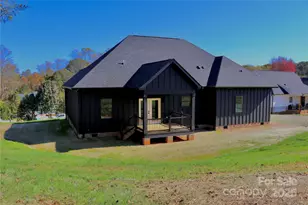 2667 Polo Ln, Maiden, NC 28650 - Photo 7