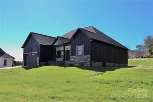 2667 Polo Ln, Maiden, NC 28650 - Photo 5