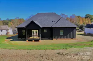 2667 Polo Ln, Maiden, NC 28650 - Photo 9