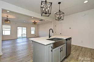 11026 Pagebrook Ln, Charlotte, NC 28214 - Photo 7