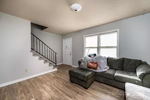 1051 3rd St SE, Hickory, NC 28602 - Photo 33