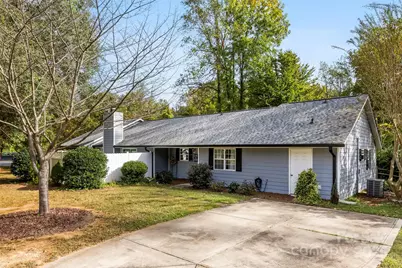 2836 Huntingtowne Farms Lane, Charlotte, NC 28210 - Photo 7