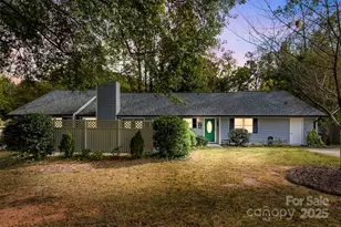 2836 Huntingtowne Farms Ln, Charlotte, NC 28210 - Photo 1