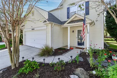 8815 Laurel Run Drive, Charlotte, NC 28269 - Photo 3