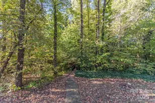 2319 Oak Leigh Dr, Charlotte, NC 28262 - Photo 31