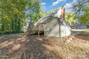 2319 Oak Leigh Dr, Charlotte, NC 28262 - Photo 29