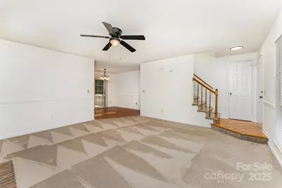 2319 Oak Leigh Drive, Charlotte, NC 28262 - Photo 11