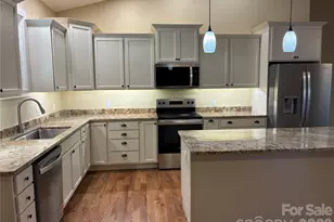 1462 Brightwater Rd, Hendersonville, NC 28739 - Photo 13