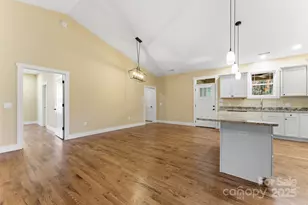 1462 Brightwater Rd, Hendersonville, NC 28739 - Photo 15