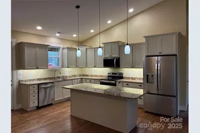 1462 Brightwater Road, Hendersonville, NC 28739 - Photo 9