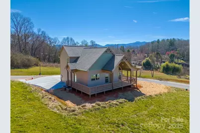 50 Fairview Street, Franklin, NC 28734 - Photo 3