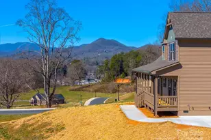 50 Fairview St, Franklin, NC 28734 - Photo 43