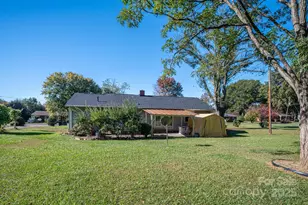 1724 E Perry St, Gastonia, NC 28054 - Photo 3