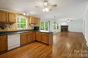 35 Evelyn Acres Dr, Asheville, NC 28806 - Photo 7