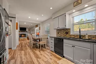 4 Daniel Dr, Fletcher, NC 28732 - Photo 15