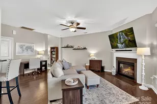 5111 Mt Clare Ln, Charlotte, NC 28210 - Photo 7