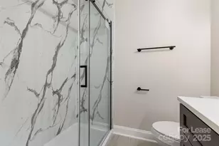 817 W 4th St, Charlotte, NC 28202 - Photo 17