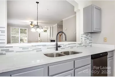 817 W 4th Street, Charlotte, NC 28202 - Photo 9