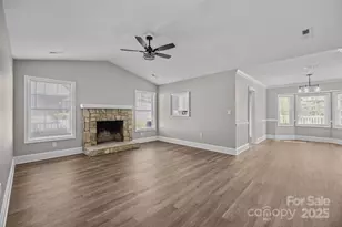 2912 Peachwood Ct, Fort Mill, SC 29715 - Photo 7