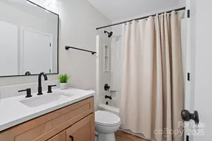 6732 Park Hickory Dr, Charlotte, NC 28227 - Photo 17