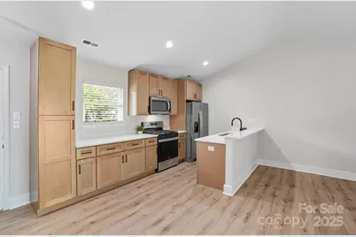 6732 Park Hickory Drive, Charlotte, NC 28227 - Photo 7