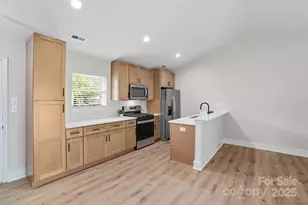 6732 Park Hickory Dr, Charlotte, NC 28227 - Photo 7