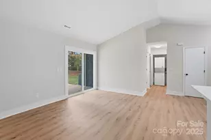 6732 Park Hickory Dr, Charlotte, NC 28227 - Photo 11