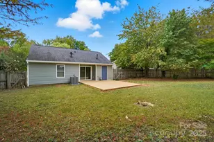 6732 Park Hickory Dr, Charlotte, NC 28227 - Photo 23