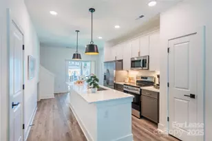 4244 Mora Mdw Ln, Charlotte, NC 28212 - Photo 7