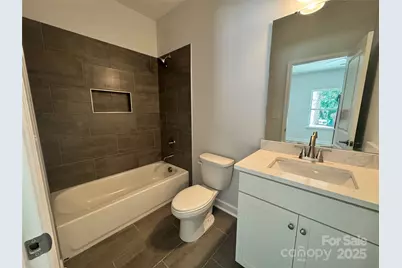 1215 1/2 Mountain Avenue, Gastonia, NC 28052 - Photo 17